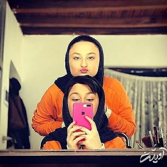 سارا و نیکا